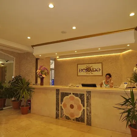 Club Dorado Hotel 3*