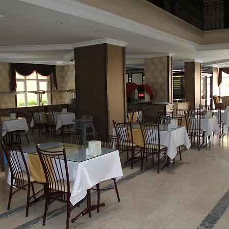 Hotel Club Dorado 3*